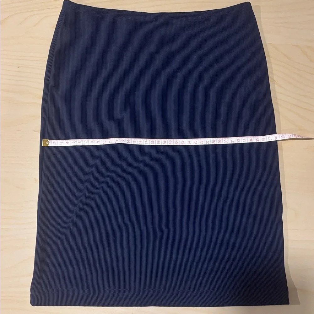 American Apparel Deep Blue Above Knee Ribbed Pencil Skirt (L) - Picture 5 of 6